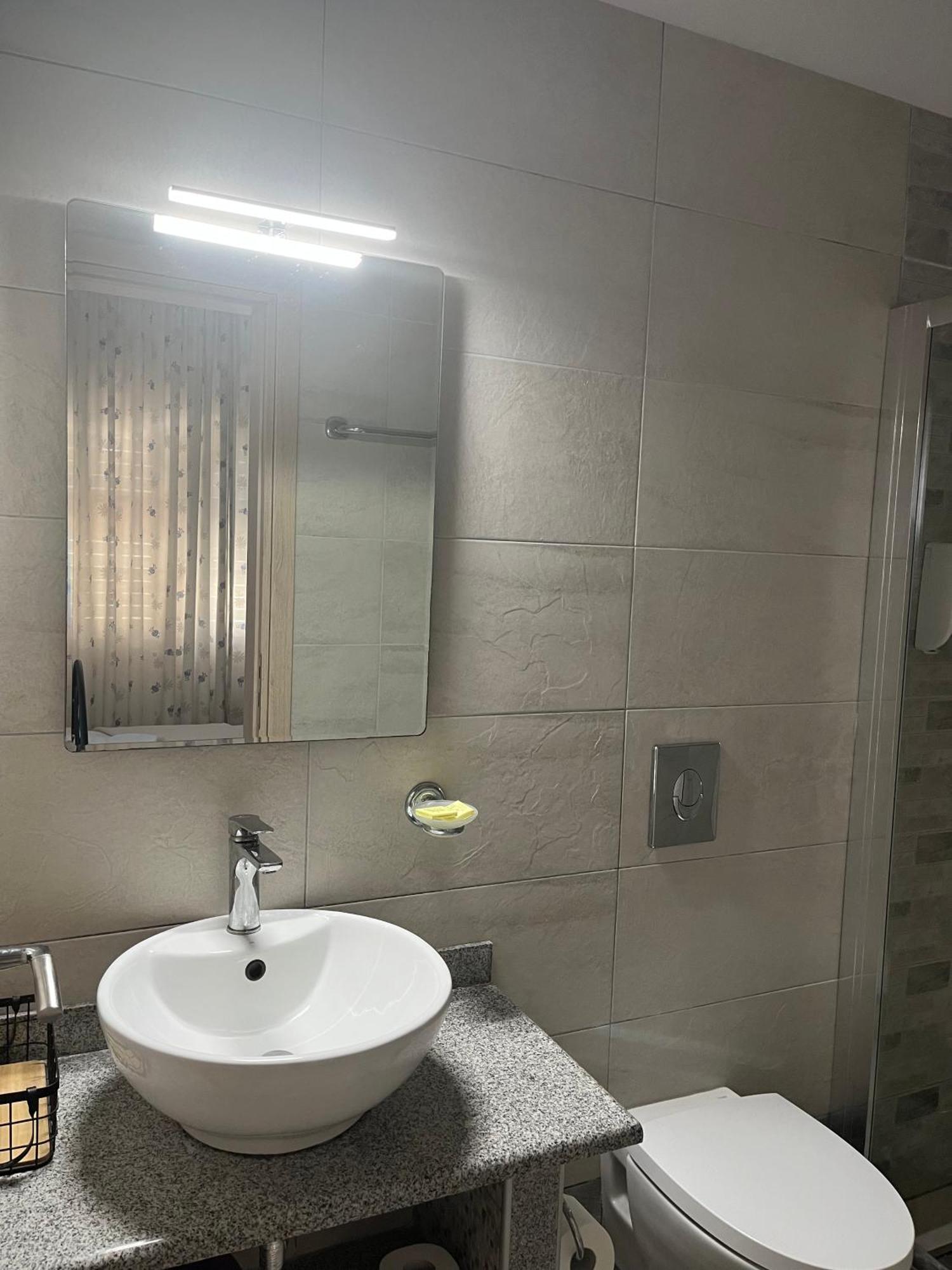 Dolphin Apartments 1 ปาร์กา ภายนอก รูปภาพ