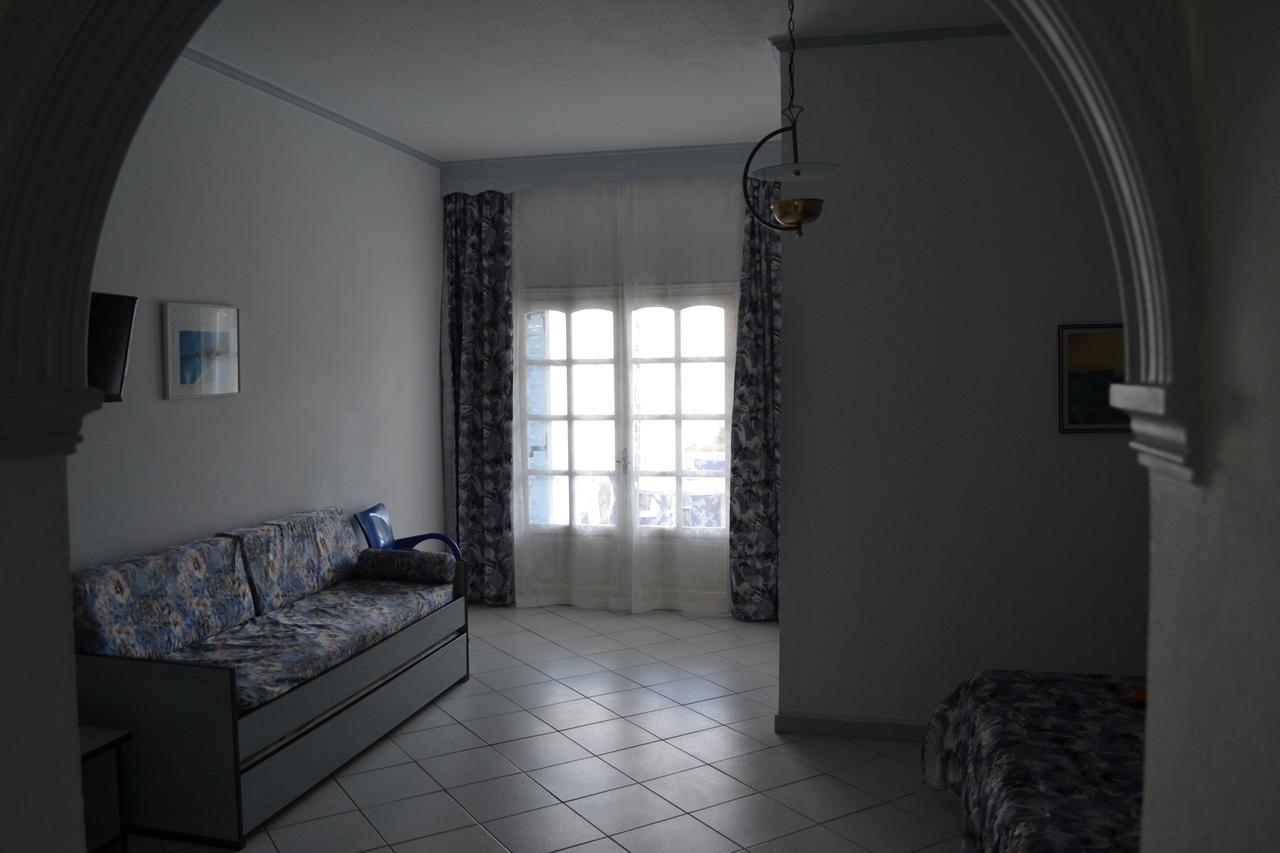 Dolphin Apartments 1 ปาร์กา ภายนอก รูปภาพ
