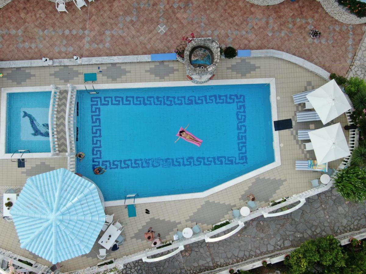 Dolphin Apartments 1 ปาร์กา ภายนอก รูปภาพ